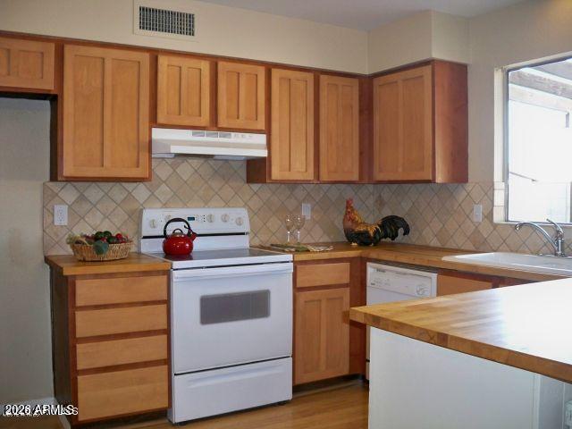 Building Photo - 2216 W Straford Dr