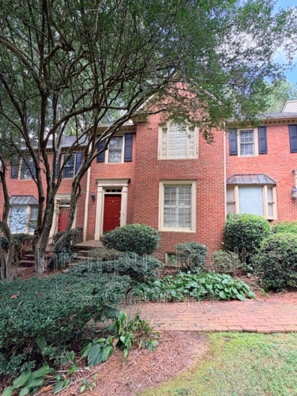 Building Photo - 118 Weatherburne Dr