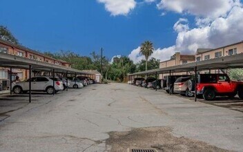 Building Photo - 11604 Arboles Dr