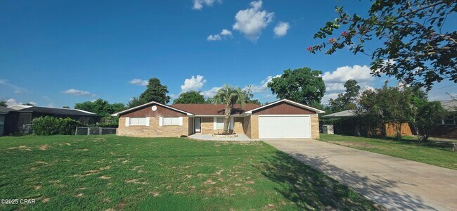 Foto del edificio - 619 Old Forest Way Rd