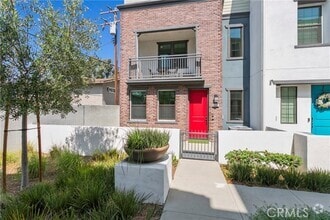Building Photo - 6902 Sagebrush Cir