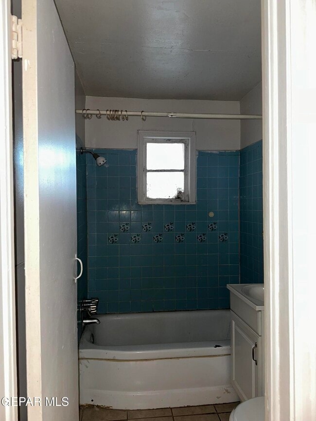 Building Photo - 438 Duran Pl