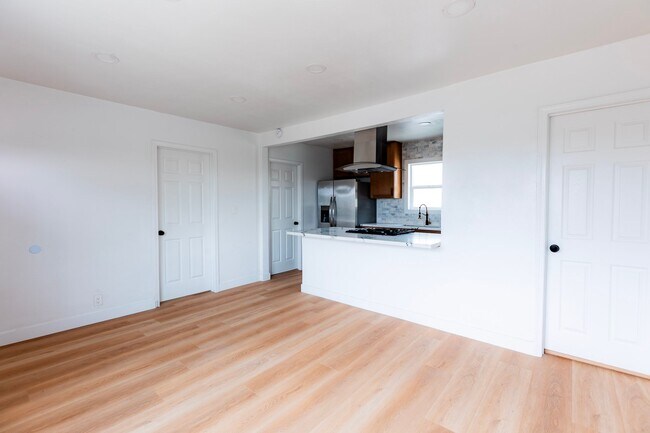 Foto del edificio - 784 E Walton St
