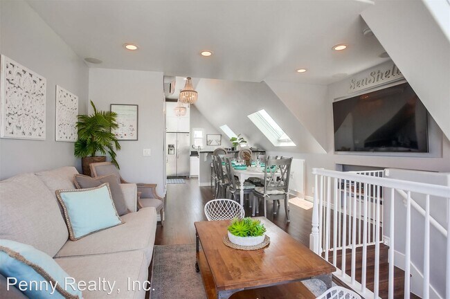 Building Photo - 3 br, 2 bath House - 817 San Jose Pl.