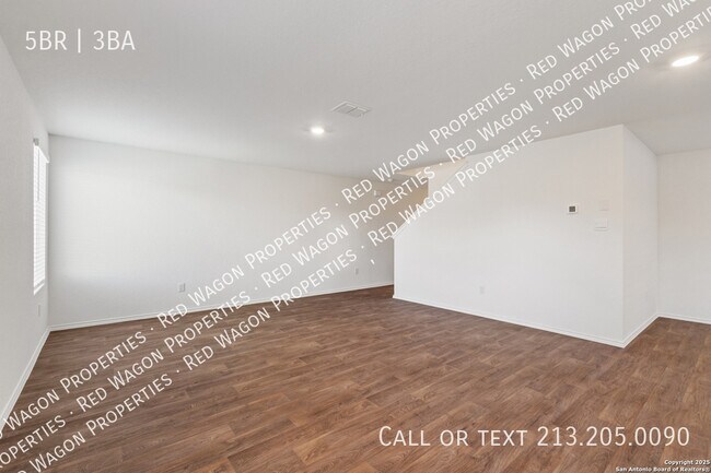 Building Photo - 5714 Bailey Downs