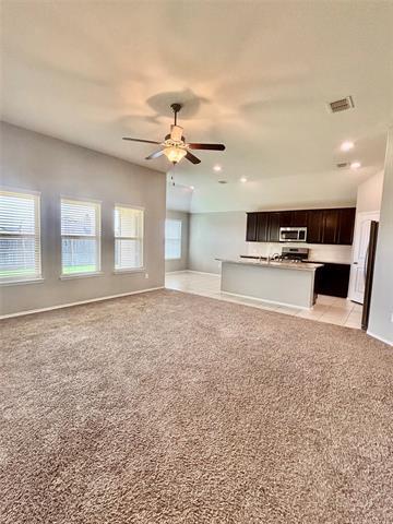 Building Photo - 617 Saguaro Dr