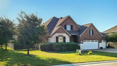 Building Photo - 532 Stone River Dr
