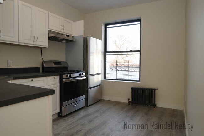 Building Photo - 157-17 Rockaway Blvd