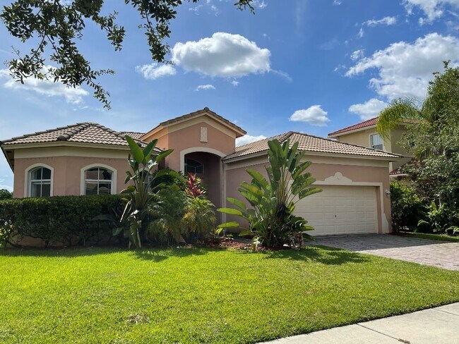 Hermosa casa frente al lago - 5518 Place Lake Dr