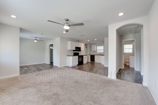 Foto del edificio - 7601 Springdale St