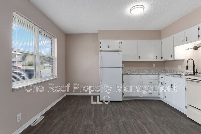 Foto del edificio - 701 Linwood Dr