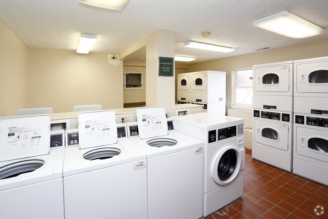 Laundry Facilities - The Life at White Pines
