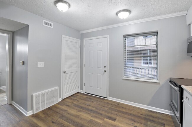 Foto del edificio - Concord Manor Apartments