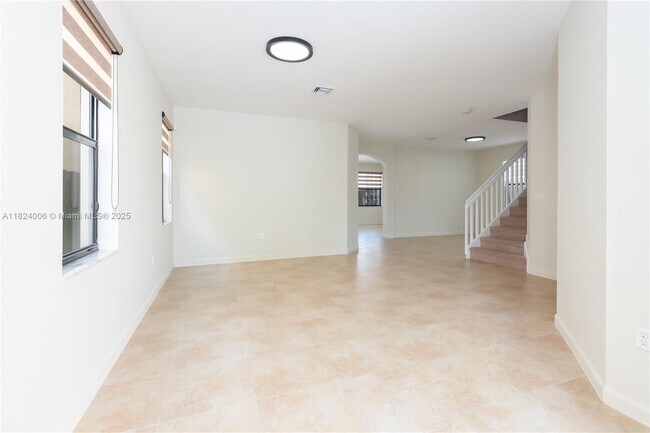 Building Photo - 11510 NW 88th Ln