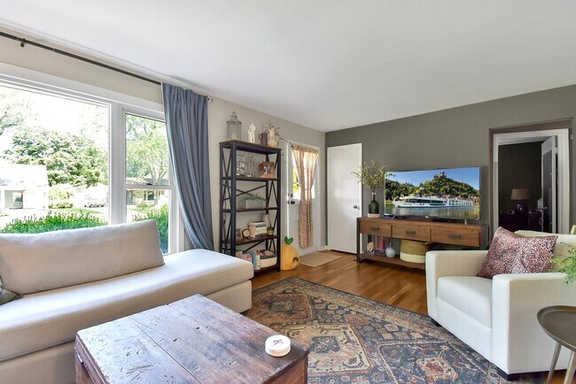 Foto del edificio - 2375 Swansea Rd