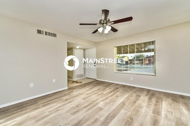 Building Photo - 3 Bedroom Pet-Friendly Home in Tucson, AZ ...