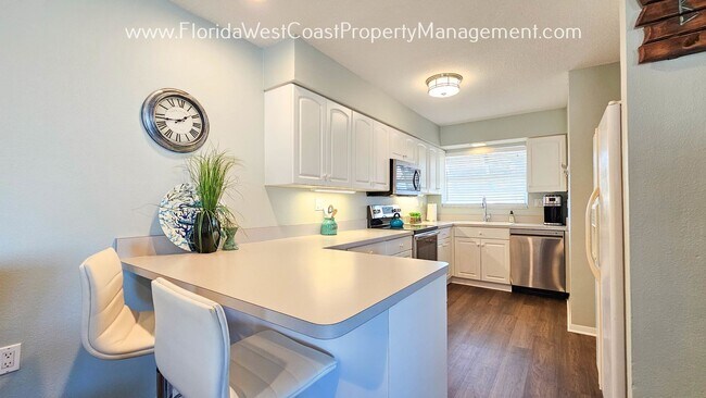 Foto del edificio - SIESTA KEY! DIRECT WATER VIEWS! PET FRIEND...