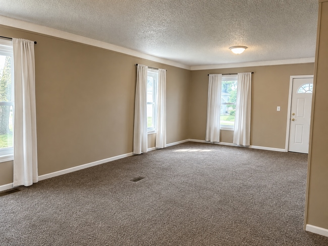 Building Photo - 1108 Beltrami Ave NW