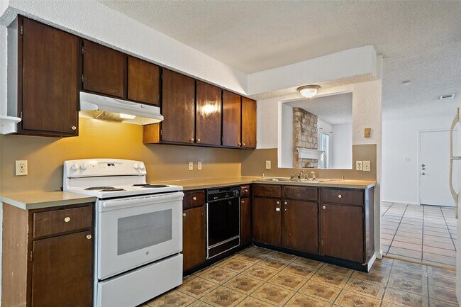 Building Photo - 1010 Bird Creek Dr
