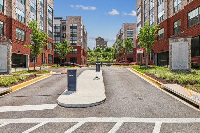 Building Photo - 106 Saint Ives Pl