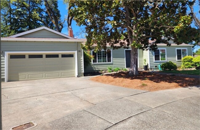 Building Photo - Lovely Bennett Valley Home in a Cul-De-Sac
