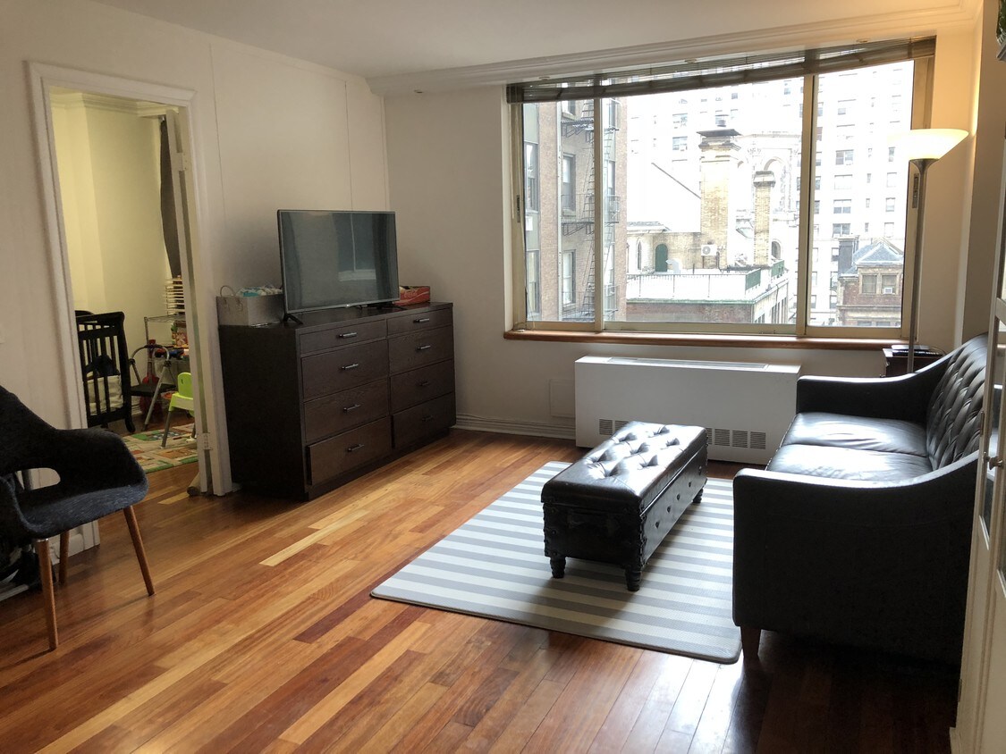 Foto principal - 2373 Broadway
