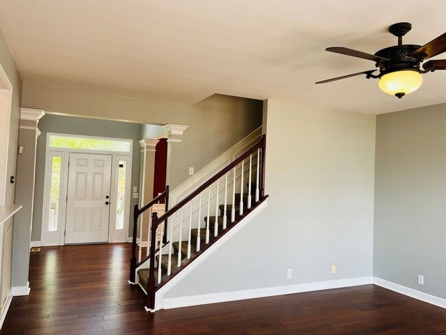 Foto del edificio - 1613 Braebury Cir