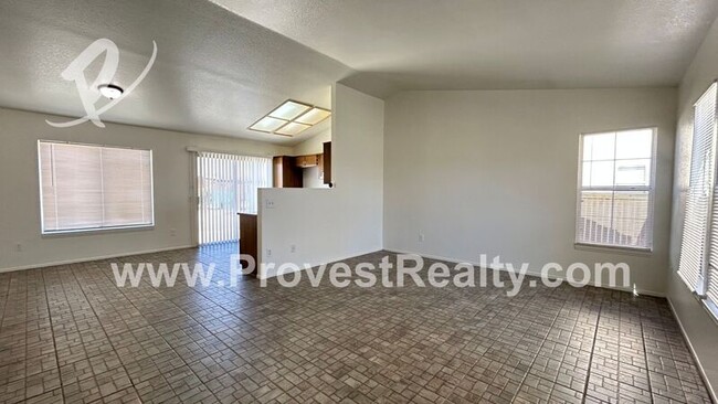 Foto del edificio - 14672 Kimberly St