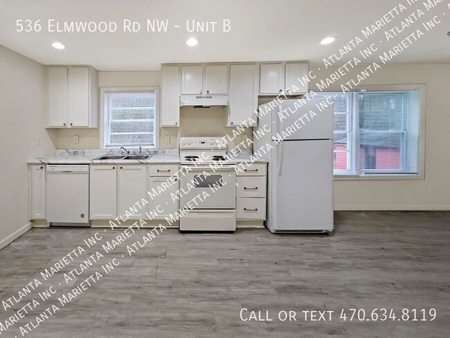 Building Photo - 536 Elmwood Rd NW