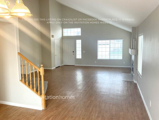 Foto del edificio - 3703 Funston Way