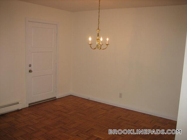 Foto del edificio - 213 Gerry Rd