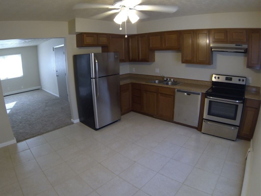 Primary Photo - 2 br, 1 bath Apartment - 698 Robinson Road