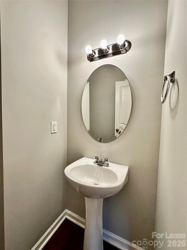 Building Photo - 12660 Persimmon Tree Dr