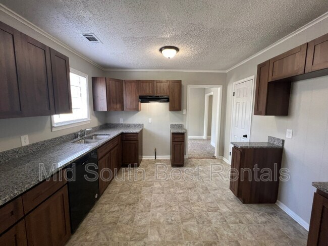 Foto del edificio - 1477 Duke Rd