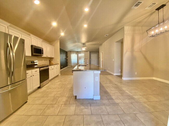Foto del edificio - Newer 3 bed 2 bath near Frenship Upland He...