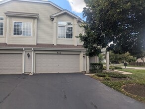 Building Photo - 432 E Thornhill Ln