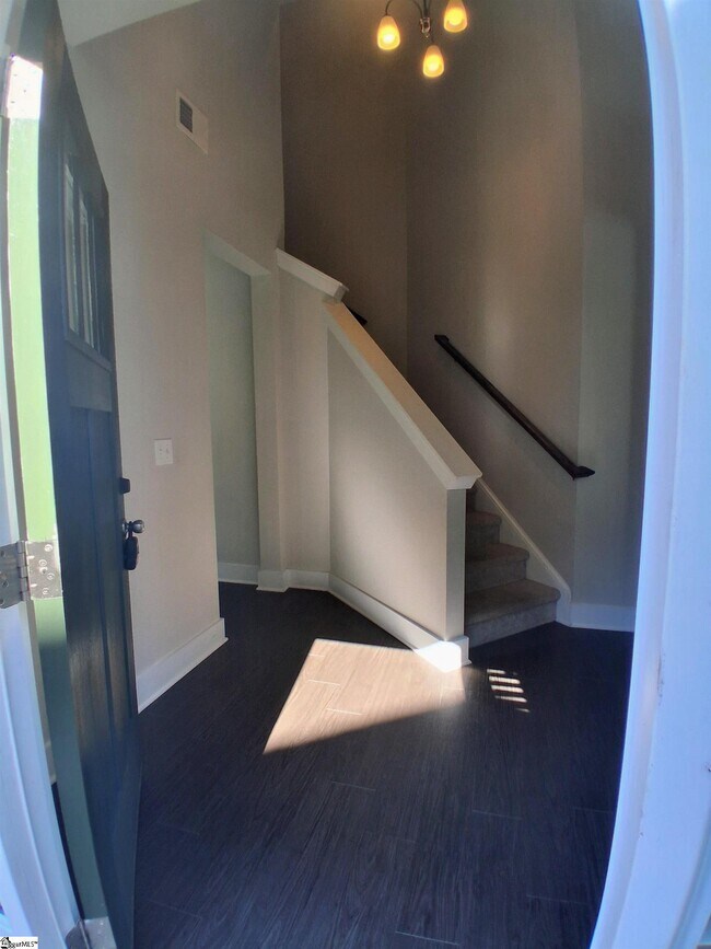 Foto del edificio - 22 Creekhaven Ln