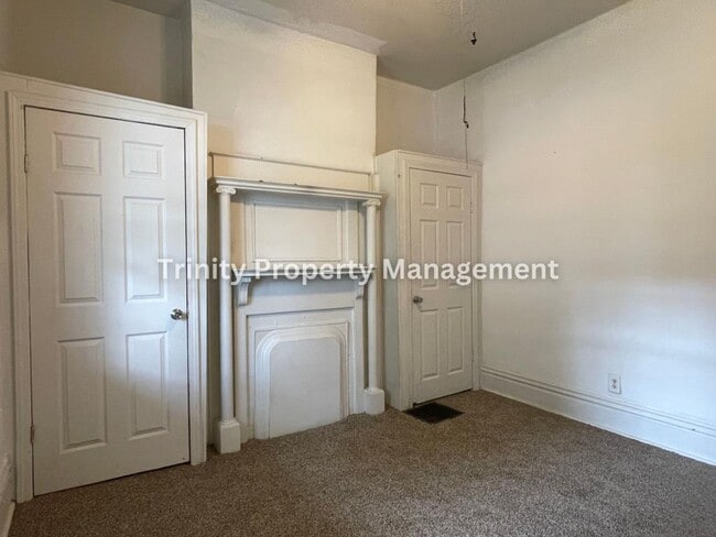 Building Photo - 306 Byrd Ln