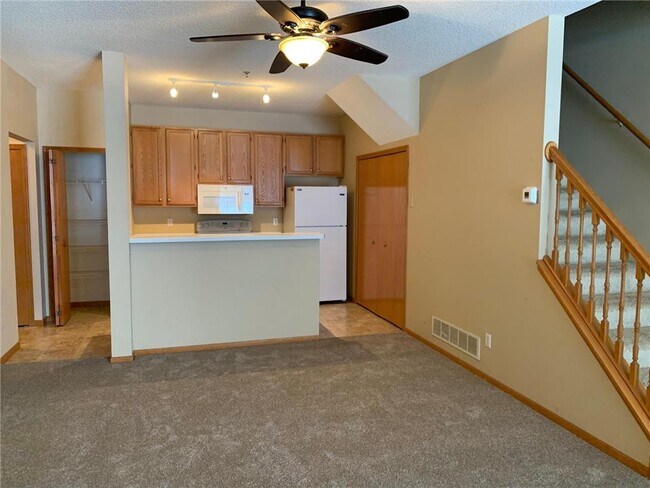 Building Photo - 8463 Kimball Dr