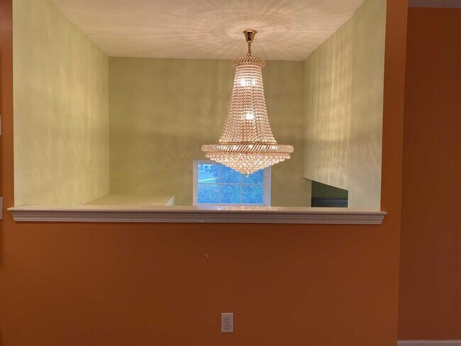 Building Photo - 4806 Ridgecrest Dr