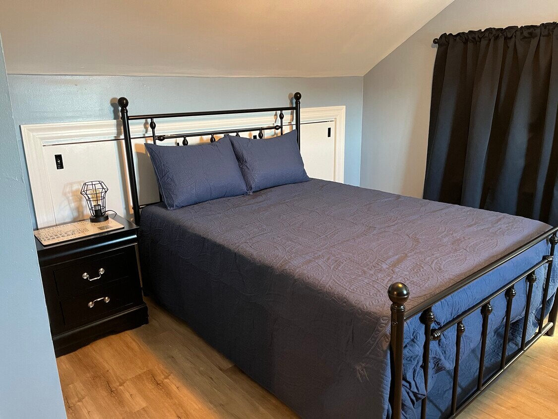 19 Prospect Ave, Port Henry, NY 12974 Apartments in Port Henry, NY