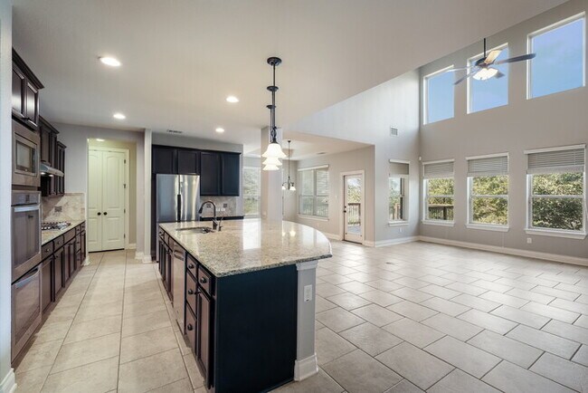 Foto del edificio - Creek Canyon