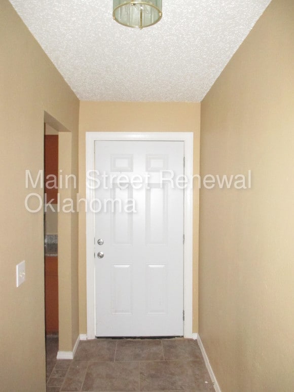 Building Photo - 704 Lapwing Rd