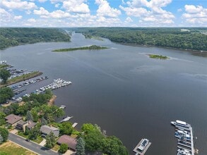 Building Photo - 118 Lakeside Dr