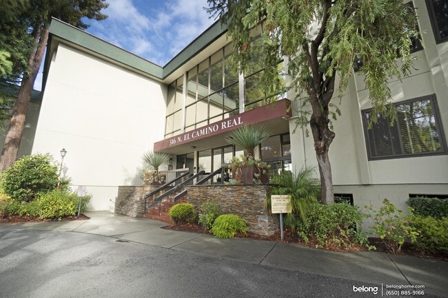 Building Photo - 316 N El Camino Real