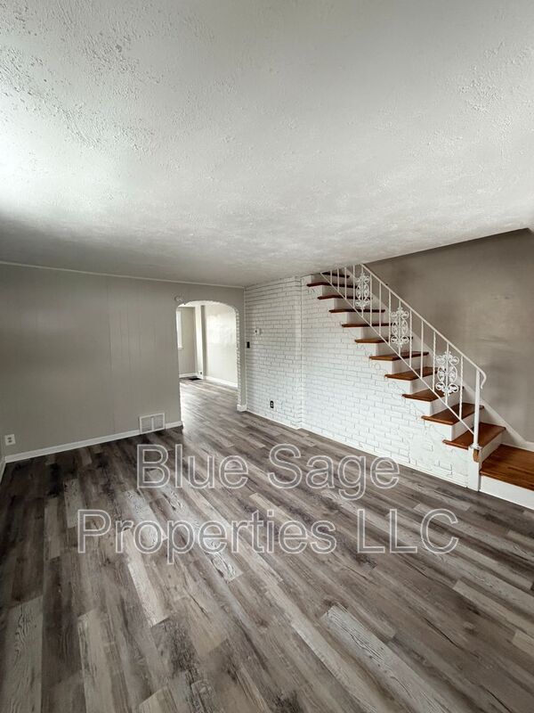 Foto del edificio - 15 King Ave