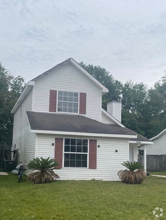 Building Photo - 13442 Locust Hill Dr