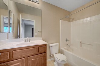 Building Photo - 5660 Orangeroot Ct