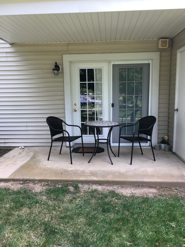 43 Belmont Station, Southampton, PA 18966 Condo for Rent in