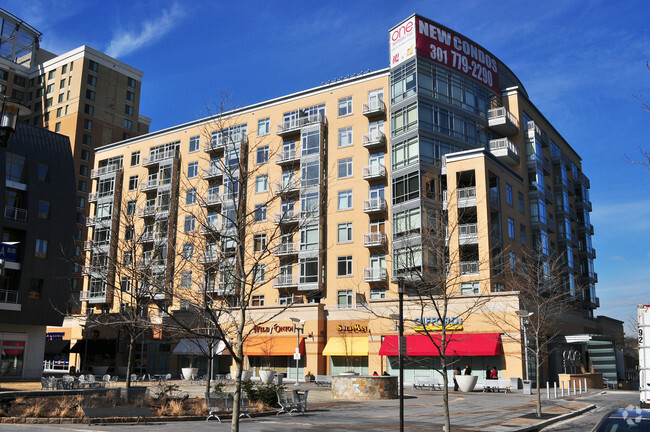 Building Photo - Plaza Lofts 22